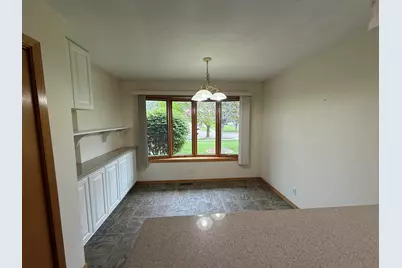 7215 Centennial Trail, Rockford, IL 61107 - Photo 9