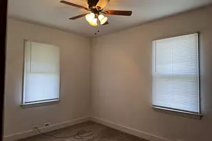 330 California Ave, Savanna, IL 61074 - Photo 9