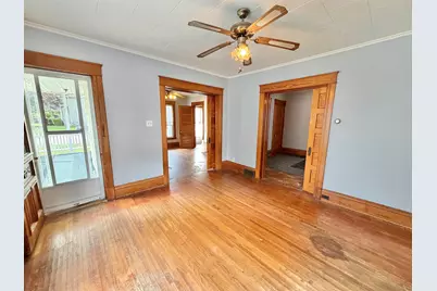 617 East Avenue, Belvidere, IL 61008 - Photo 11