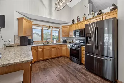 7928 Slater Drive, Rockford, IL 61108 - Photo 11
