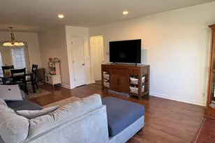 818 W Jackson St, Belvidere, IL 61008 - Photo 3