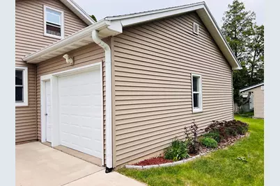 1655 S Chicago, Freeport, IL 61032 - Photo 25