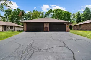 2541 Revelation Ln, Rockford, IL 61109 - Photo 3