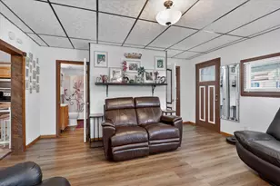 240 S Adams St, South Beloit, IL 61080 - Photo 11