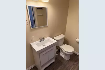 621 E Garden Street, Freeport, IL 61032 - Photo 5