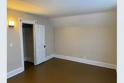 621 E Garden Street, Freeport, IL 61032 - Photo 17