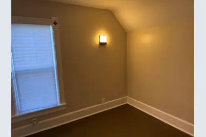 621 E Garden Street, Freeport, IL 61032 - Photo 19