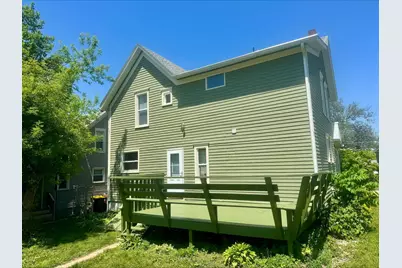 621 E Garden Street, Freeport, IL 61032 - Photo 21