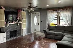 520 N Burns St, Lanark, IL 61046 - Photo 7