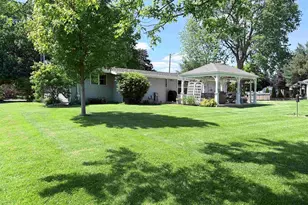 617 S Linn St, Shannon, IL 61078 - Photo 35