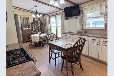 617 S Linn Street, Shannon, IL 61078 - Photo 9