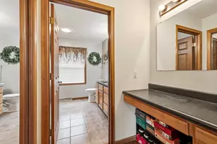 465 Peach St, East Dubuque, IL 61025 - Photo 15