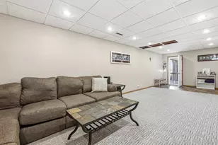 950 Hiawatha Dr, East Dubuque, IL 61025 - Photo 31