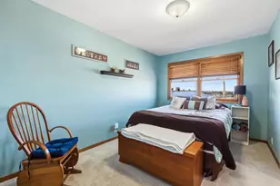 950 Hiawatha Dr, East Dubuque, IL 61025 - Photo 25