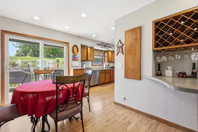 950 Hiawatha Drive, East Dubuque, IL 61025 - Photo 9
