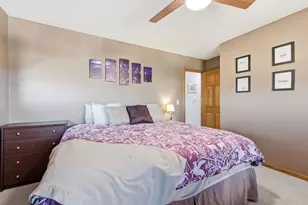 950 Hiawatha Dr, East Dubuque, IL 61025 - Photo 23