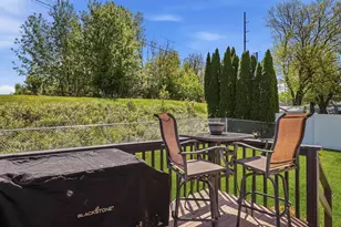 950 Hiawatha Dr, East Dubuque, IL 61025 - Photo 35