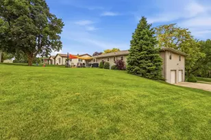 556 Peach St, East Dubuque, IL 61025 - Photo 47