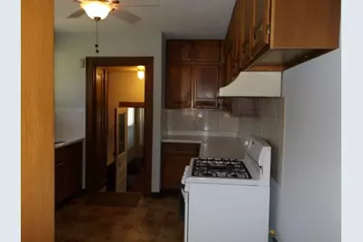 606 Robert Avenue, Rockford, IL 61107 - Photo 11