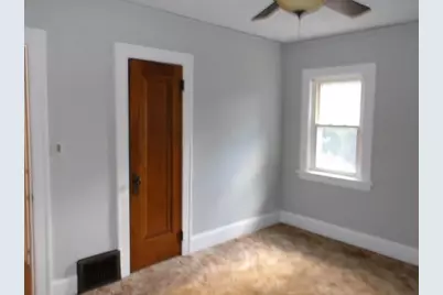 606 Robert Avenue, Rockford, IL 61107 - Photo 17
