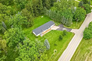 8500 Manchester Rd, Capron, IL 61012 - Photo 11