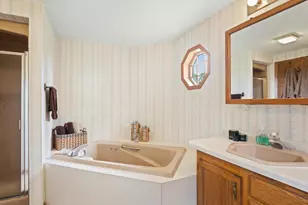 8500 Manchester Rd, Capron, IL 61012 - Photo 29