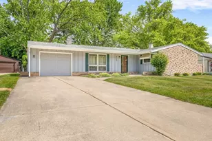 4704 Cayuga Rd, Rockford, IL 61107 - Photo 3