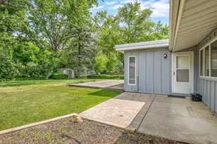 4704 Cayuga Rd, Rockford, IL 61107 - Photo 33