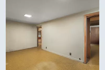 4704 Cayuga Road, Rockford, IL 61107 - Photo 27