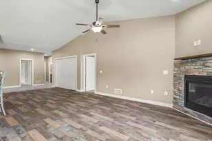 6229 Parks Edge Dr, Loves Park, IL 61111 - Photo 7