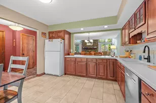 2202 Churchview, Rockford, IL 61107 - Photo 9