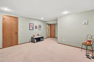 2202 Churchview, Rockford, IL 61107 - Photo 35