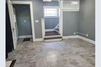 910 Garfield Avenue, Rockford, IL 61103 - Photo 9