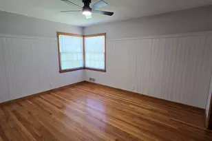 4827 Charles St, Rockford, IL 61108 - Photo 9