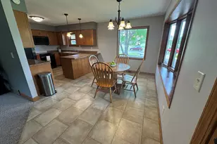 945 Sunset Dr, Milledgeville, IL 61051 - Photo 13