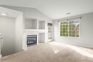 6365 Commonwealth Dr, Loves Park, IL 61111 - Photo 9