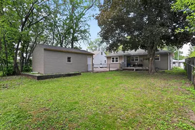 2404 Paradise Boulevard, Rockford, IL 61103 - Photo 35
