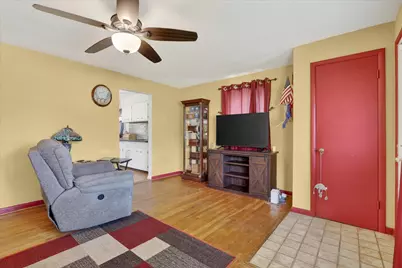 2404 Paradise Boulevard, Rockford, IL 61103 - Photo 7