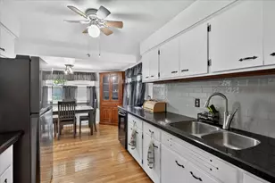 2404 Paradise Blvd, Rockford, IL 61103 - Photo 9