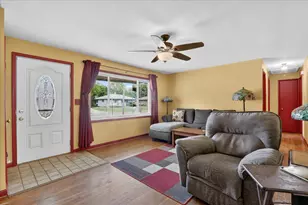 2404 Paradise Blvd, Rockford, IL 61103 - Photo 5