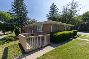 1807 Guilford Rd, Rockford, IL 61107 - Photo 5