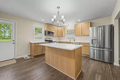 2128 Lancaster Heights Road, Freeport, IL 61032 - Photo 9