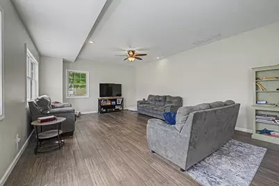 2128 Lancaster Heights Road, Freeport, IL 61032 - Photo 3