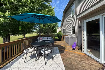 11524 Cross Creek Estates, Belvidere, IL 61008 - Photo 9