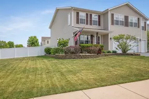 14019 Queenann's Way, Poplar Grove, IL 61065 - Photo 3