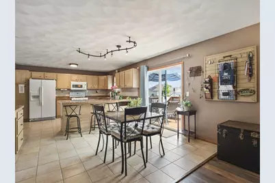 14019 Queenanns Way, Poplar Grove, IL 61065 - Photo 17