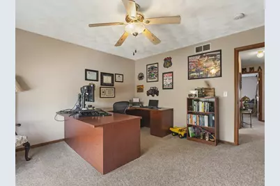 14019 Queenanns Way, Poplar Grove, IL 61065 - Photo 39
