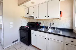 7518 Mildred, Machesney Park, IL 61115 - Photo 9