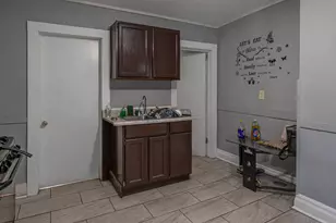 1212 S 5th St, Rockford, IL 61104 - Photo 17