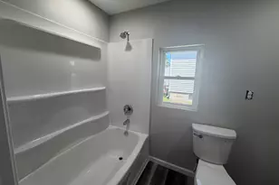 230 S Hackett St, South Beloit, IL 61080 - Photo 21